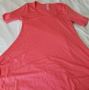 LuLaRoe Perfect Tee